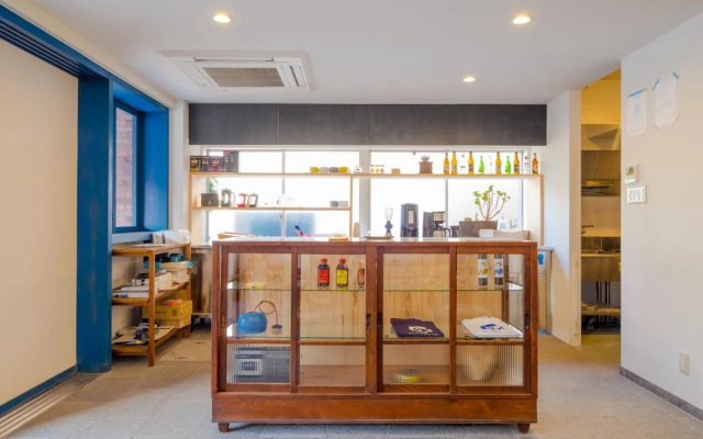 uzuhouse - Hostel