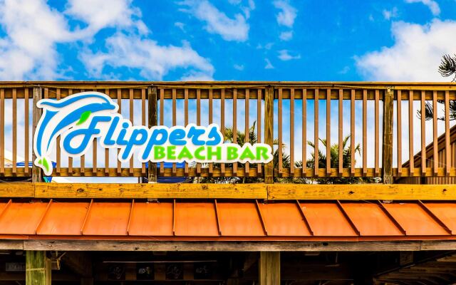 Отель Dolphin Beach Resort вид на фасад