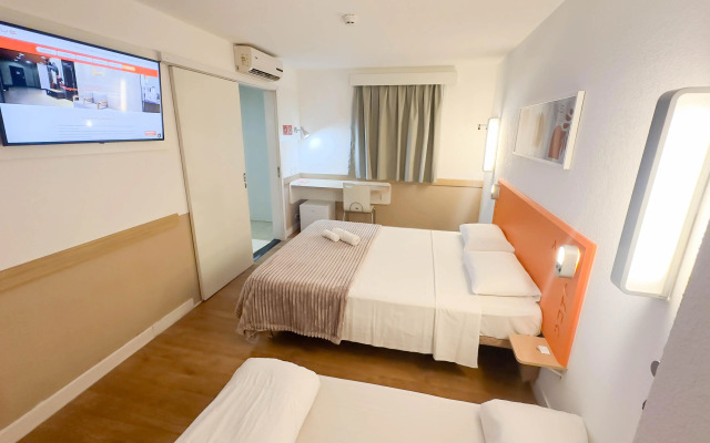 Hus Hotel Maringa