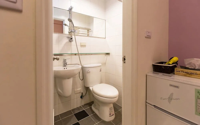 18 Private Hall