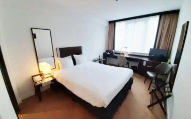 Progress Hotel