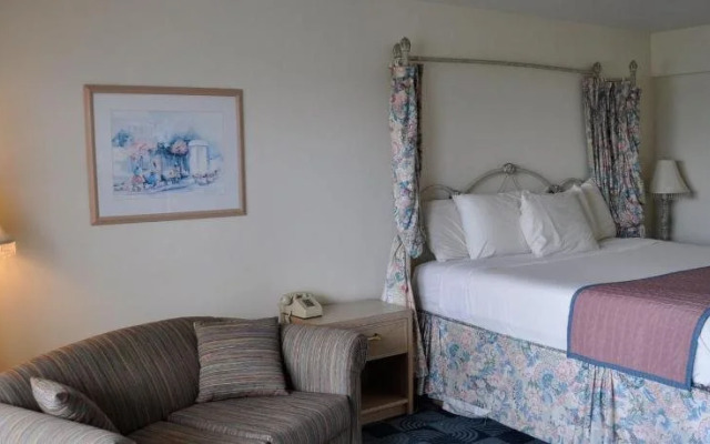 The Diplomat Family Motel