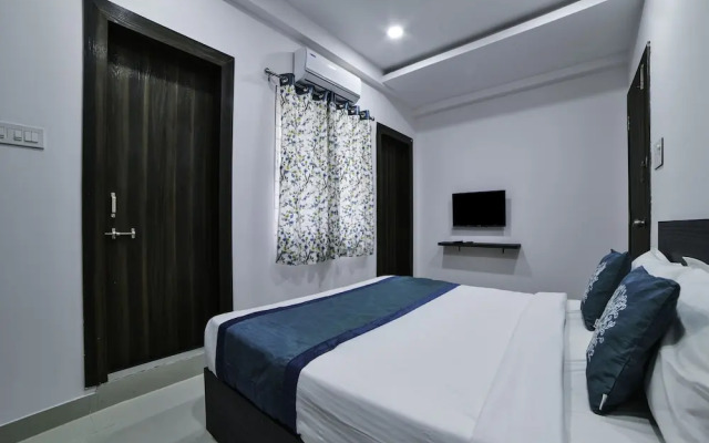 OYO 16432 Srirama Hotels, Khazaguda