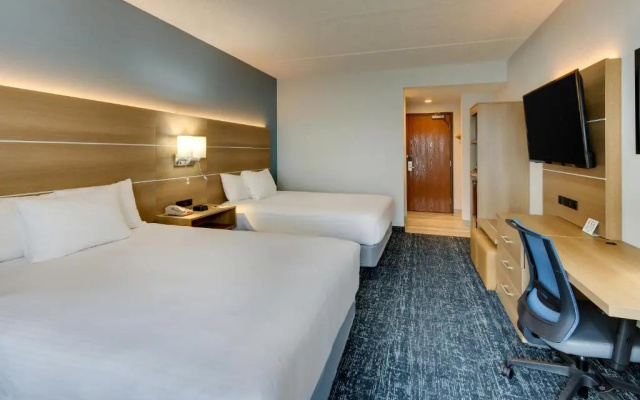 ParkShore Resort