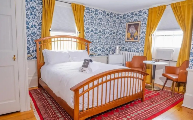 Sally Webster Inn