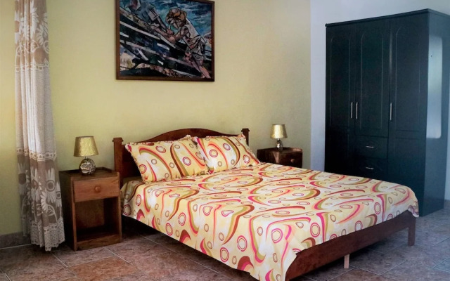 Lapasyans Self-Catering