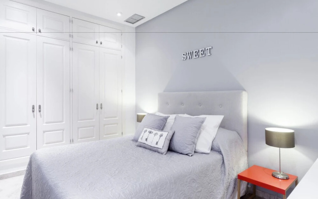 Serrano apartment