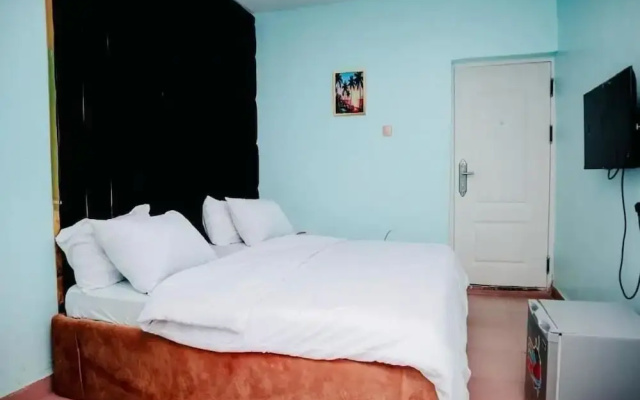 Glajosh Hotels