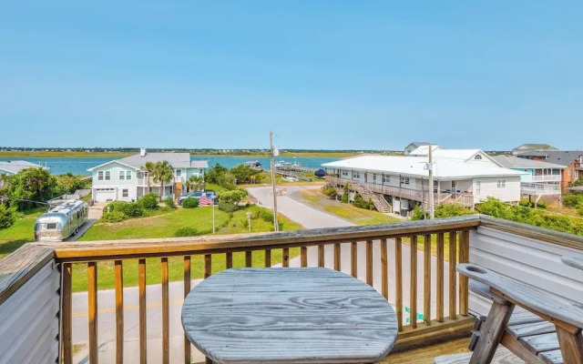 Casa Capri by Topsail Realty
