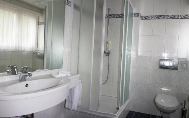 Hotel Alpha