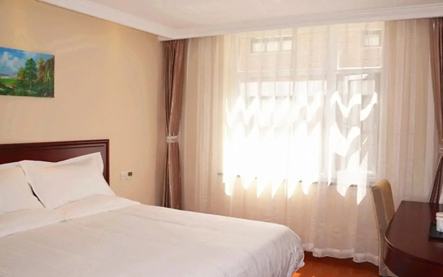 GreenTreen Inn Beijing Tiantan South Gate Express Hotel