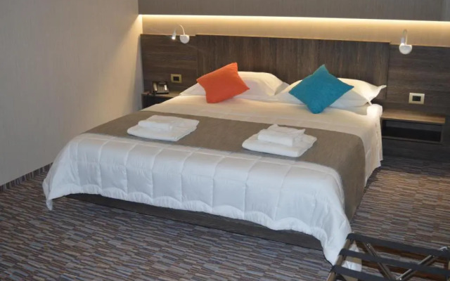 Hotel Enjoy