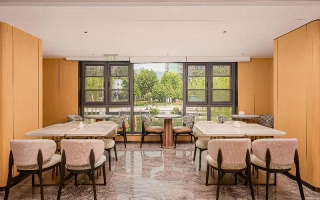 Hilton Garden Inn Beijing Liangma River