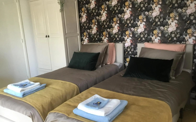 B & B Rosamie