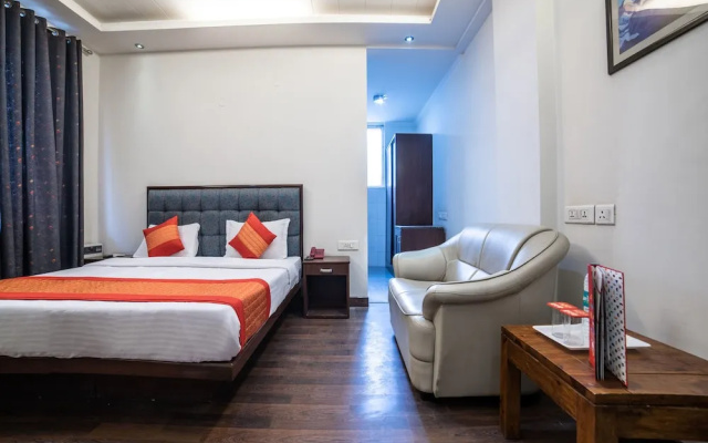OYO 14545 Hotel Blueleaf