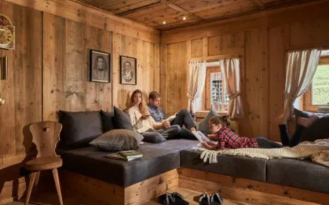 Sotciastel Apartment