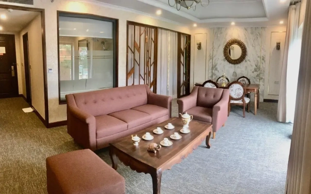 Phoenix Hotel