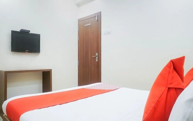Hotel Sai Srushti