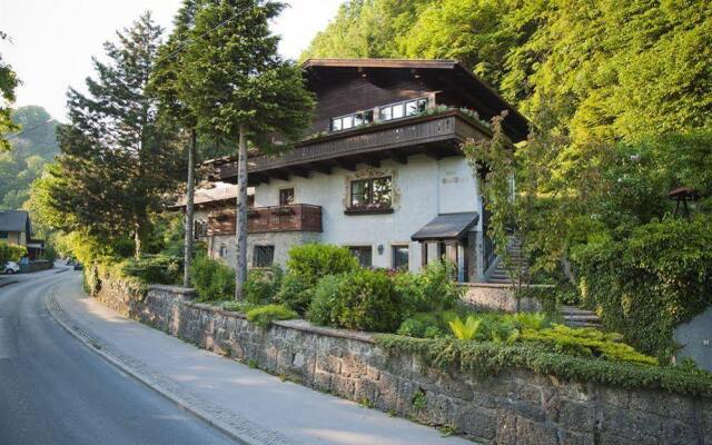 Отель Gastehaus Eva Maria Зальцбург вид на фасад