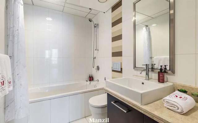 2BR w Burj Khalifa View near Dubai Mall