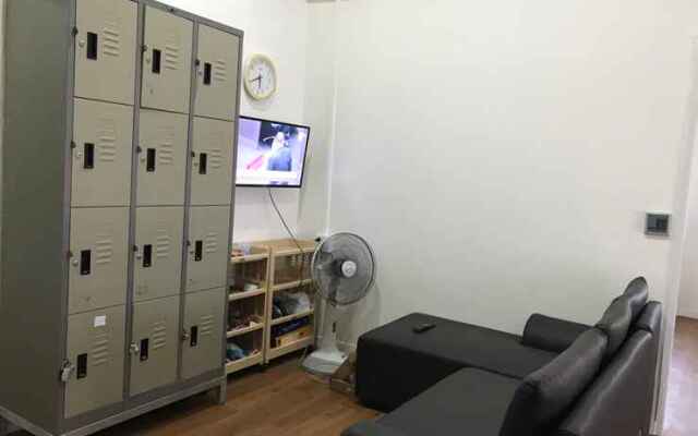 Anna HOSTEL