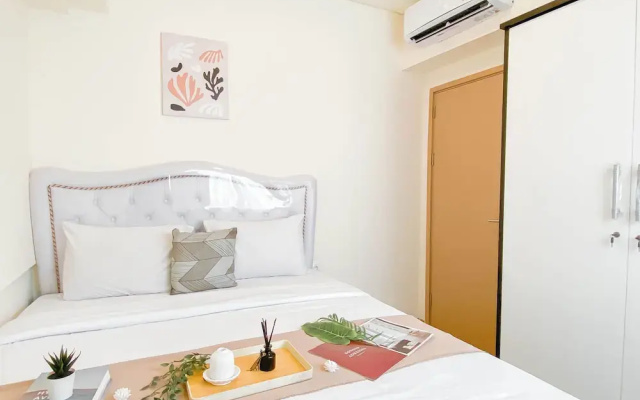 Modern Touch 2Br Apartment At Meikarta