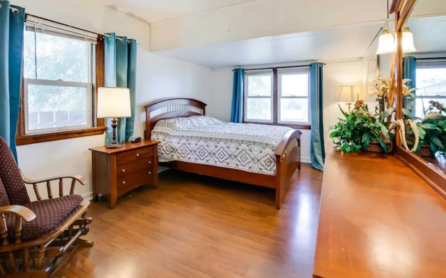Spacious Wyoming Retreat: Fishing & Hunting