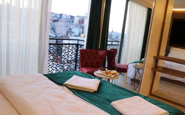 Musk hotel