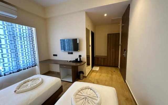 Monday Hotels Amalapuram Heights