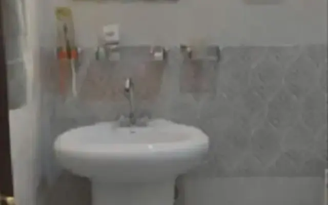 New Hajveri Hotel