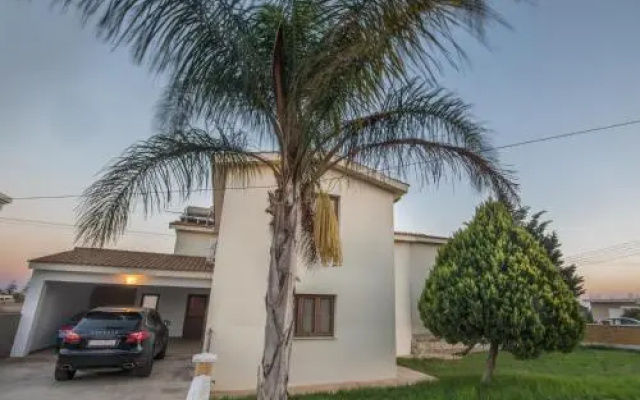 Sunshine Luxury House