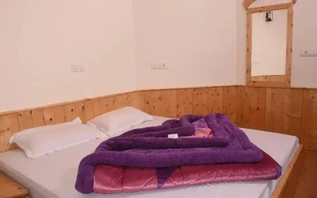 Snow Trails Camp