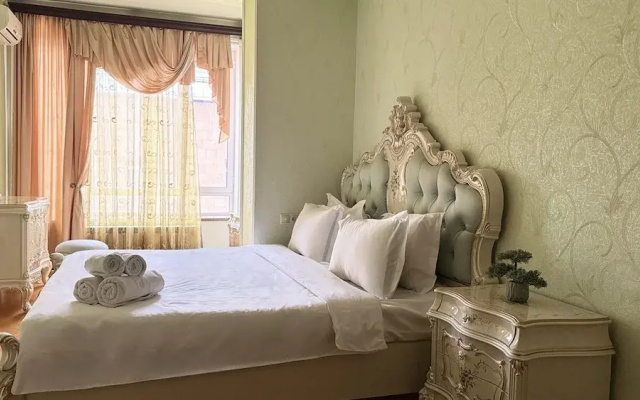Comfortable apartments on Northern Avenue by Sweet Home