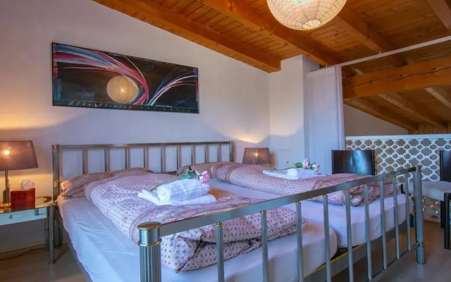 Little Love 207 in Caslano