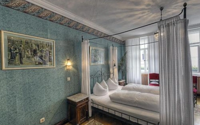 Hotel Orphée - Kleines Haus