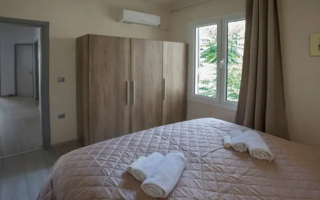 Lux 2BR Home On The Steps Of Acropolis