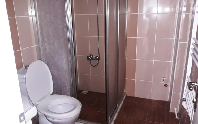 Dilmac Hotel