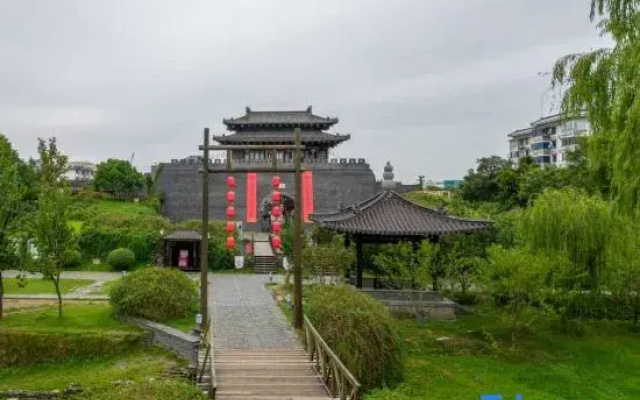Yangzhou Dongguan Street Skinny West Lake Road Light Residence Hotel
