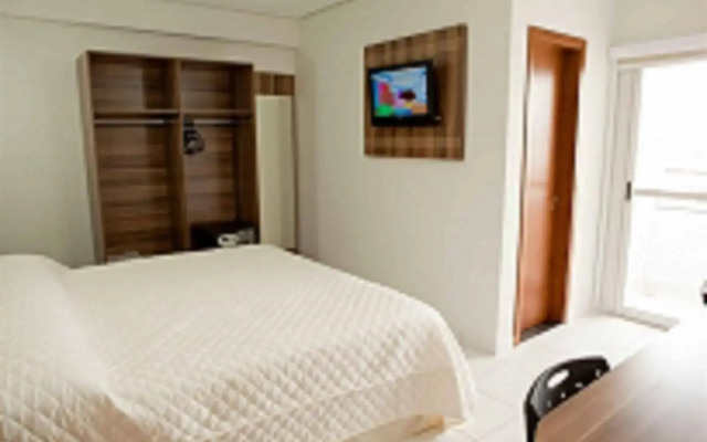 Serras Hotel