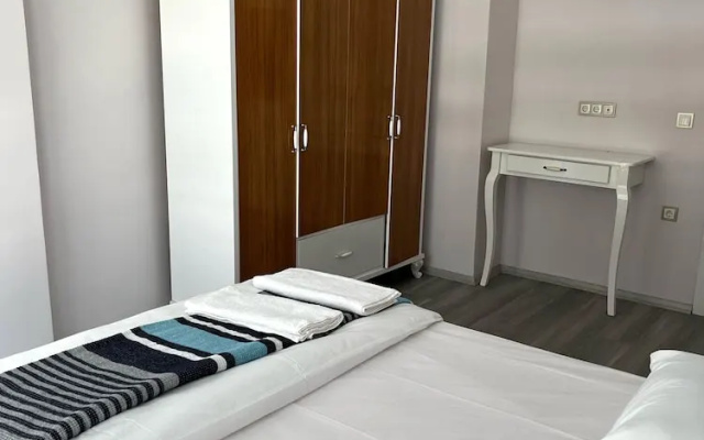 Tsira Suite