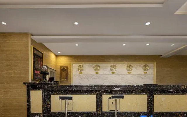 Jinglihao Hotel (Ejinaqi Huyanglin)