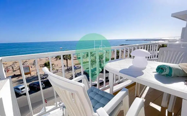 Frente praia SIM Apartamento T3 na praia de Quarteira
