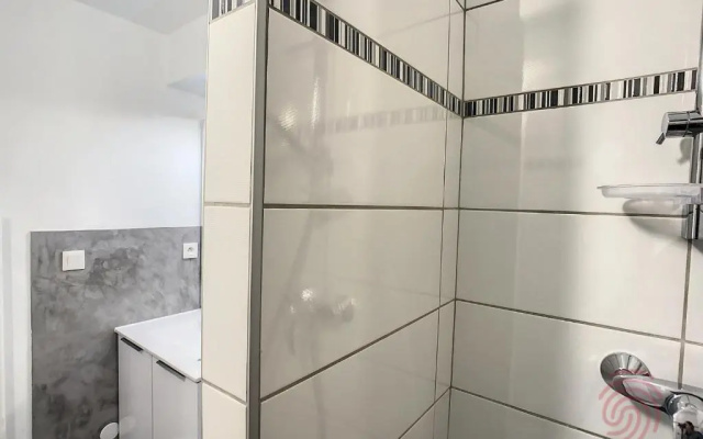 Appartement Lamalou-les-Bains, 1 pièce, 2 personnes - FR-1-451-46