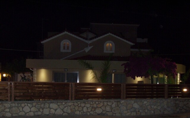 Отель Paradise Apartments Греция, Закинф - отзывы, цены и фото номеров - забронировать отель Paradise Apartments онлайн вид на фасад
