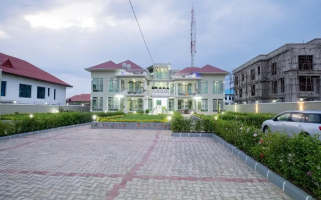 The city Block Apartment