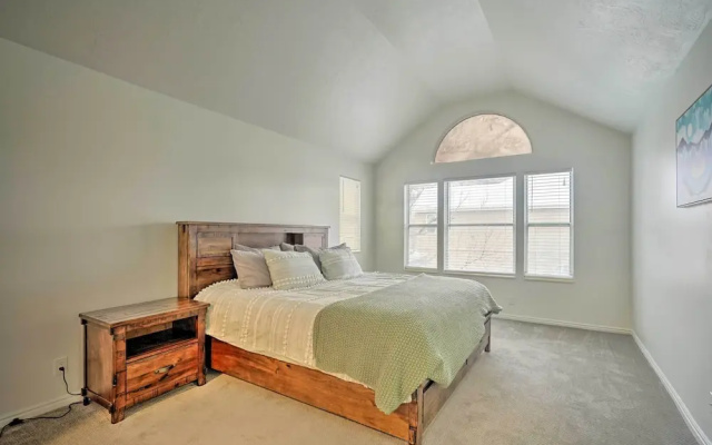 Spacious Cottonwood Heights Home: Ski Nearby!