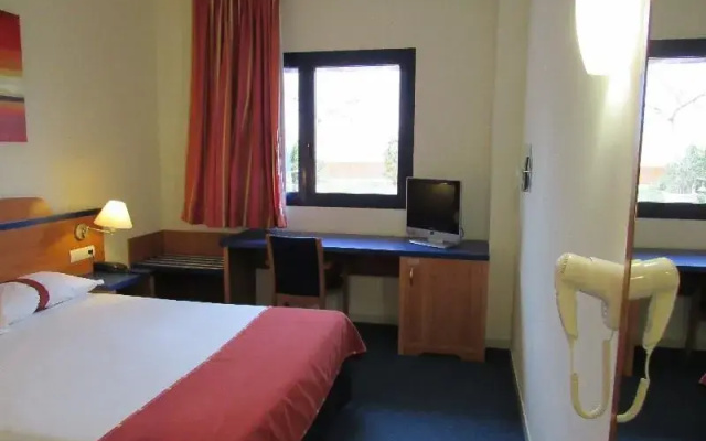 Holiday Inn Express Onda De Castellon