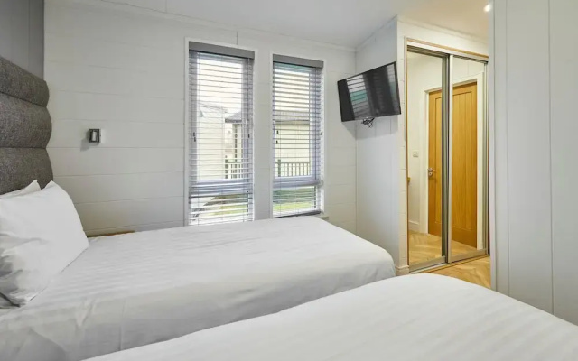 Host Stay Alder Spa Lodge