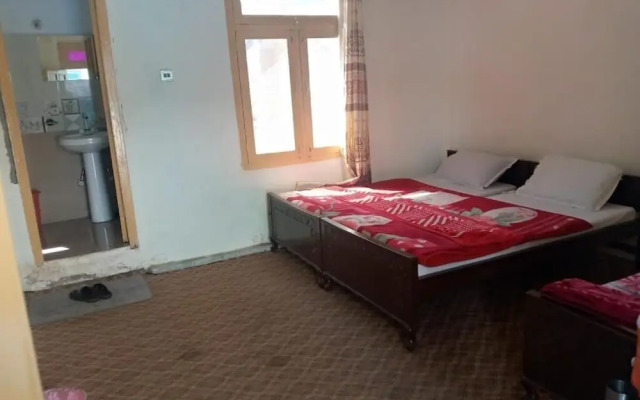 Zahoor Hotel And Restaurant