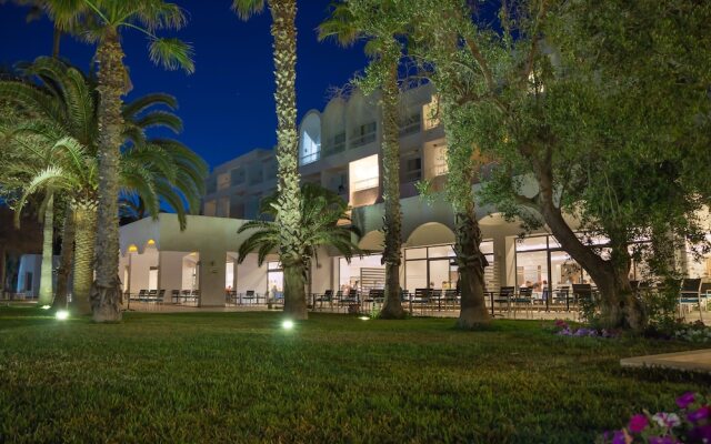Hotel Bel Azur Thalasso & Bungalows вид на фасад